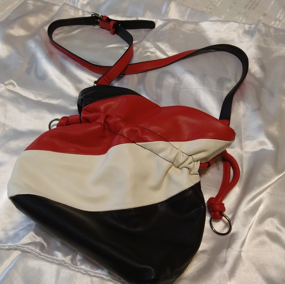 Bucket bag - Picture 4 of 4